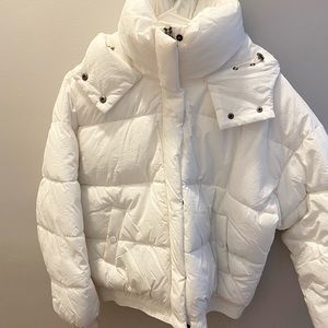 LUCKY BRAND | White Puffer | Medium | Great Condition | Barely Worn